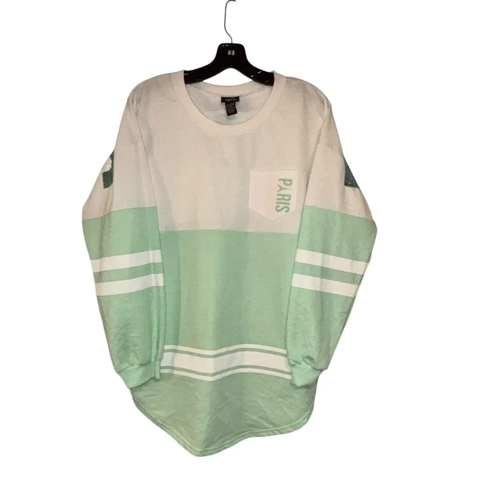 Rue 21 Long Sleeve Shirt  Paris  Large  Green‎ White